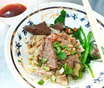 ร้านอาหาร เป็ดตุ๋นเจ้าท่า