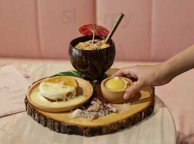 Maison Claris - Fine Dessert Cafe