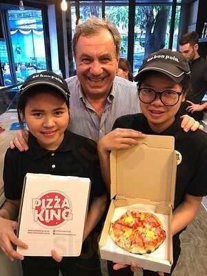 พิซซ่า คิง สาขา สีลม คอนแวนต์