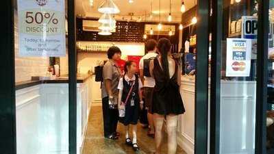 พิซซ่า คิง สาขา สีลม คอนแวนต์