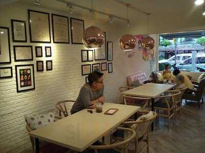 สวีท แอดดิค