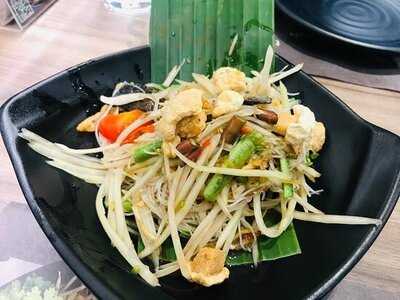 ร้านอาหาร ตำมั่ว