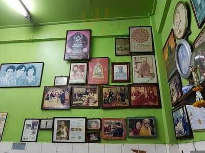 ลุงภา ผัดไทย