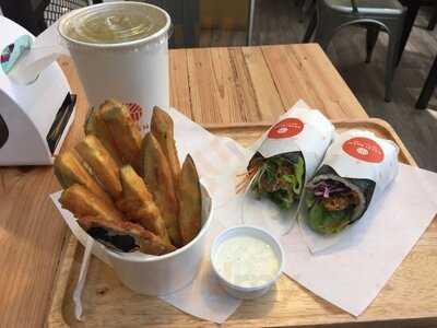 ชาริ ชาริ