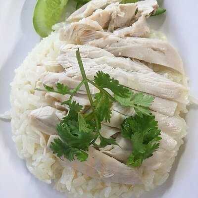 ข้าวมันไก่นายธง