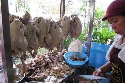 ข้าวมันไก่นายธง