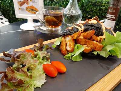 ลา พาทิซ