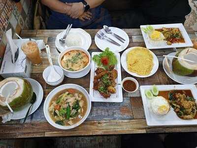 มาอีดะห์ เรสเทอรองท์