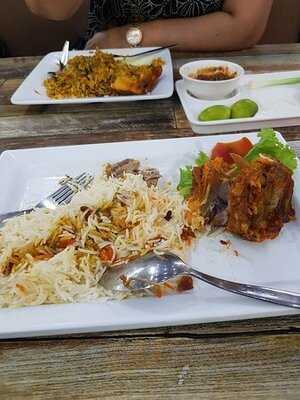 มาอีดะห์ เรสเทอรองท์