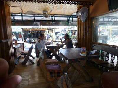 Legends Sports Pub & Restaurant