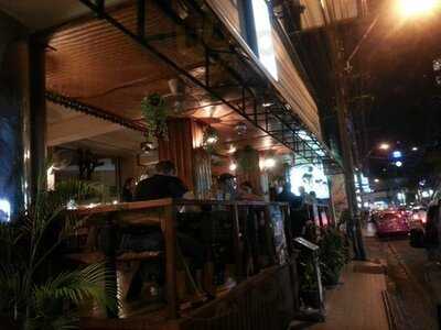 Legends Sports Pub & Restaurant