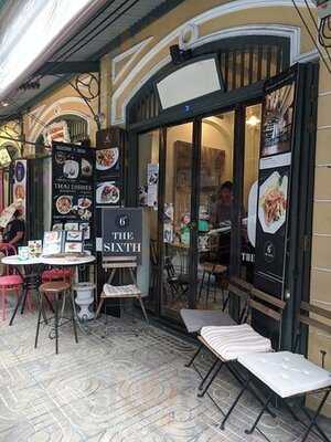 เดอะซิกซ์ โฮมเมด คูซีน แอนด์ คาเฟ่