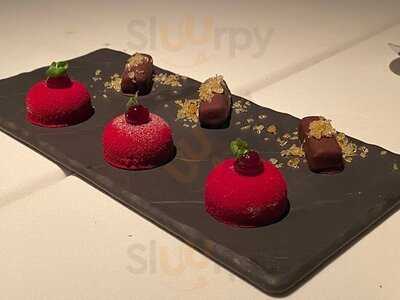 วอเตอร์ ไลบรารี จามจุรี