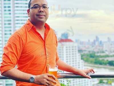 1826 Mixology & Rooftop Bar