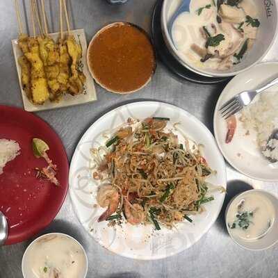 Thong Far Thai Restaurant