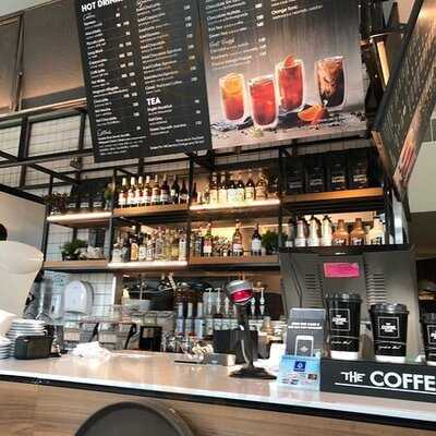 เดอะ คอฟฟี่ คลับ - ชาเทรียม