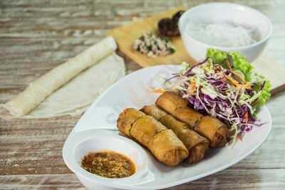 เฝอตี้นาย