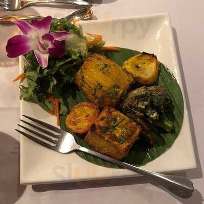 Bawarchi Indian Restaurant - Chidlom