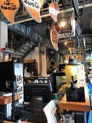 แมงโก้ แทงโก้