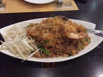 Le Bistro By Ruenrose