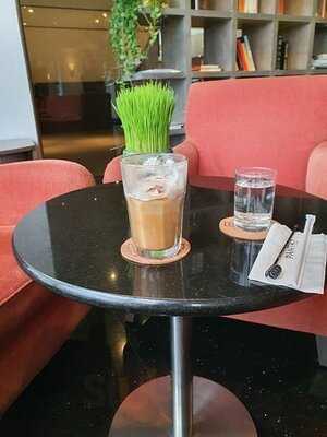 พับลิค - อวานี เอเทรียม กรุงเทพ