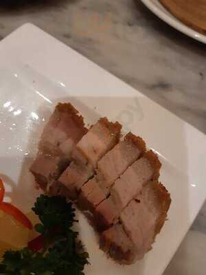 Loong Foong Cantonese Restaurant