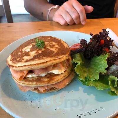 Theera : The Original Healthy Bake Room