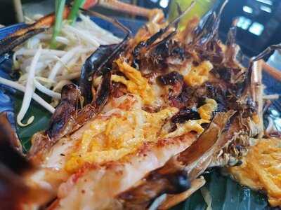 กิน กิน เดอะ โทเทิล ไทย เทส