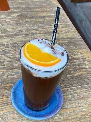 ร็อคเก็ต คอฟฟี่ บาร์