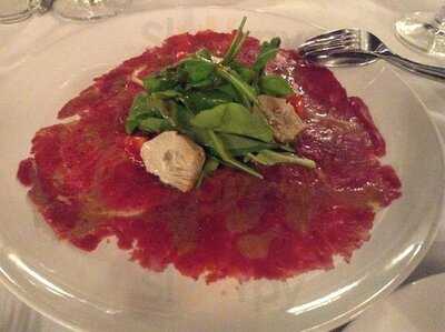 Lucca Italian Restaurant Bangkok