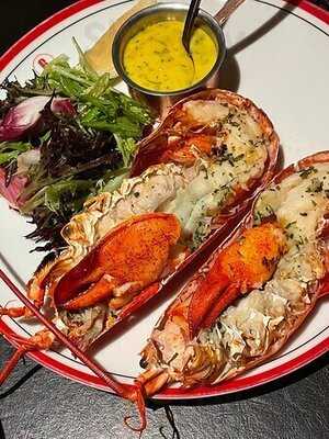 เบลก้า รูฟท็อป บาร์ และ บราสเซอรี่