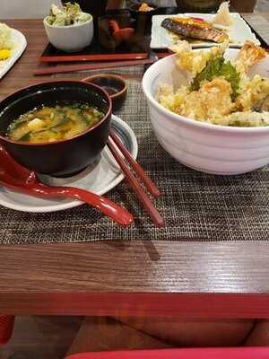 ทัตสึมิ เจแปนนิส ควิซีน