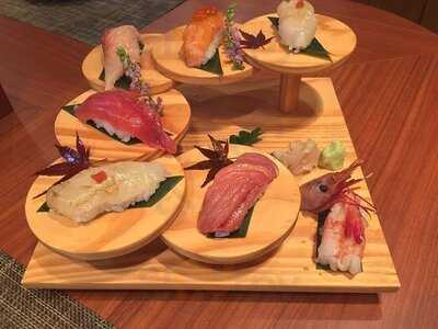 ทัตสึมิ เจแปนนิส ควิซีน