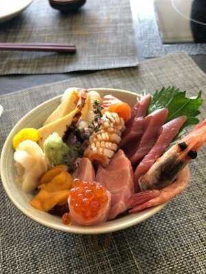 ทัตสึมิ เจแปนนิส ควิซีน