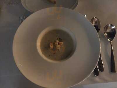 เมดินี่ เรสเตอรองท์ แบงคอก