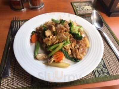 Baan Tassanee Thai Cuisine