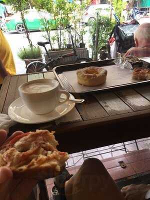 คอนนิจิปัง