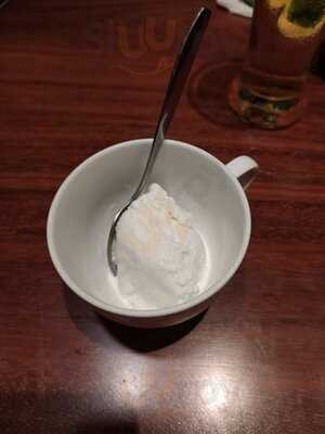 Lamphu Tree Thai Restaurant & Vegetarian Served