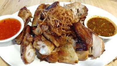 ร้านอาหาร สบายใจเก็บตะวัน