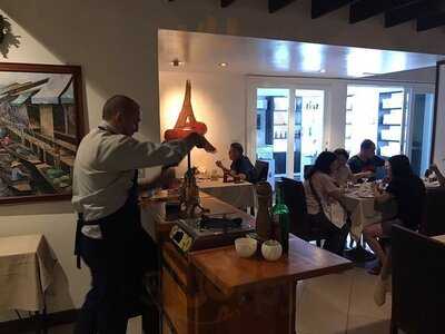 ร้าน ปารีสบางกอก