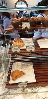 โฮลี่ อาร์ติซาน เบเกอร์รี่