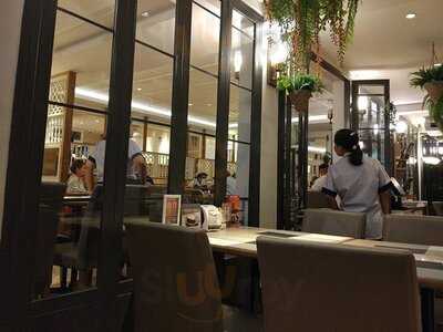 ร้าน ต้นเครื่อง