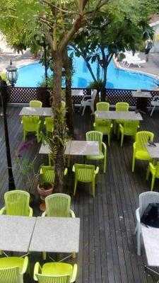 ห้องอาหาร นิวสยามริเวอร์ไซด์