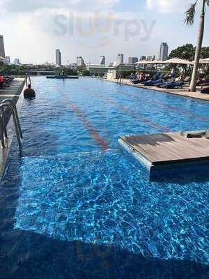 Pool Bar - Chatrium Hotel Riverside Bangkok