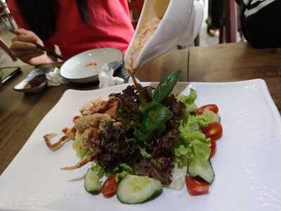 ซูชิ ฮานะ