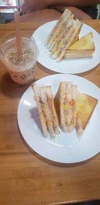 ปั้นลี่ เบเกอรี่