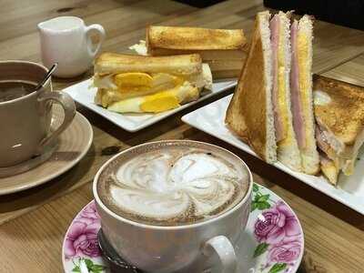 ปั้นลี่ เบเกอรี่