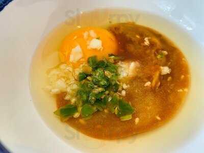 เอ็มเคโกลด์ : สาขาเอกมัย