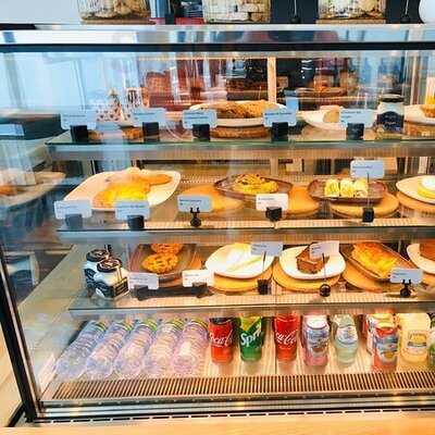 Beluga Restaurant & Bakery