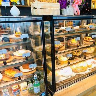 Beluga Restaurant & Bakery